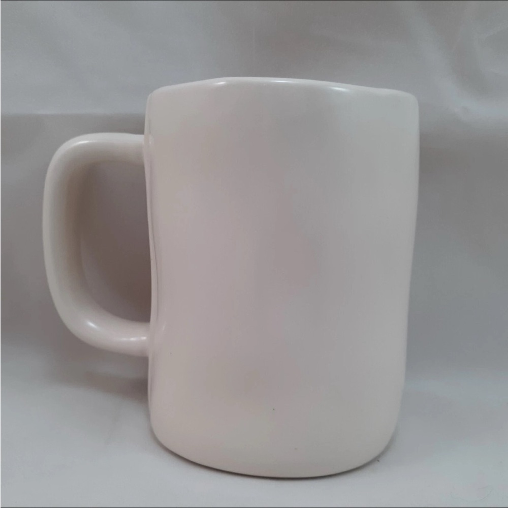 Rae Dunn Te Amo Espanol Coffee Tea Mug White Ceramic Black Letters New Magenta - Picture 2 of 4